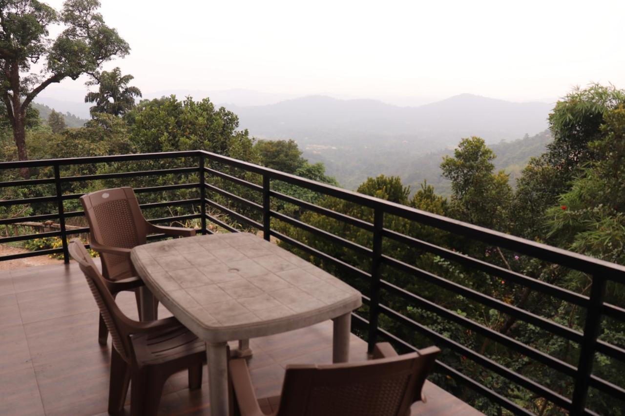 Coorg Nature Breeze Home Stay Madikeri Zewnętrze zdjęcie